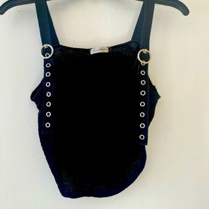 Adjustable straps knit top